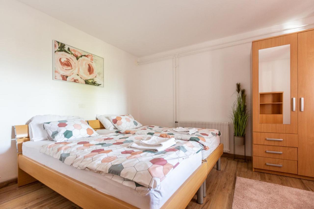 Apartments And Rooms Jeselnik 波尔托罗 外观 照片